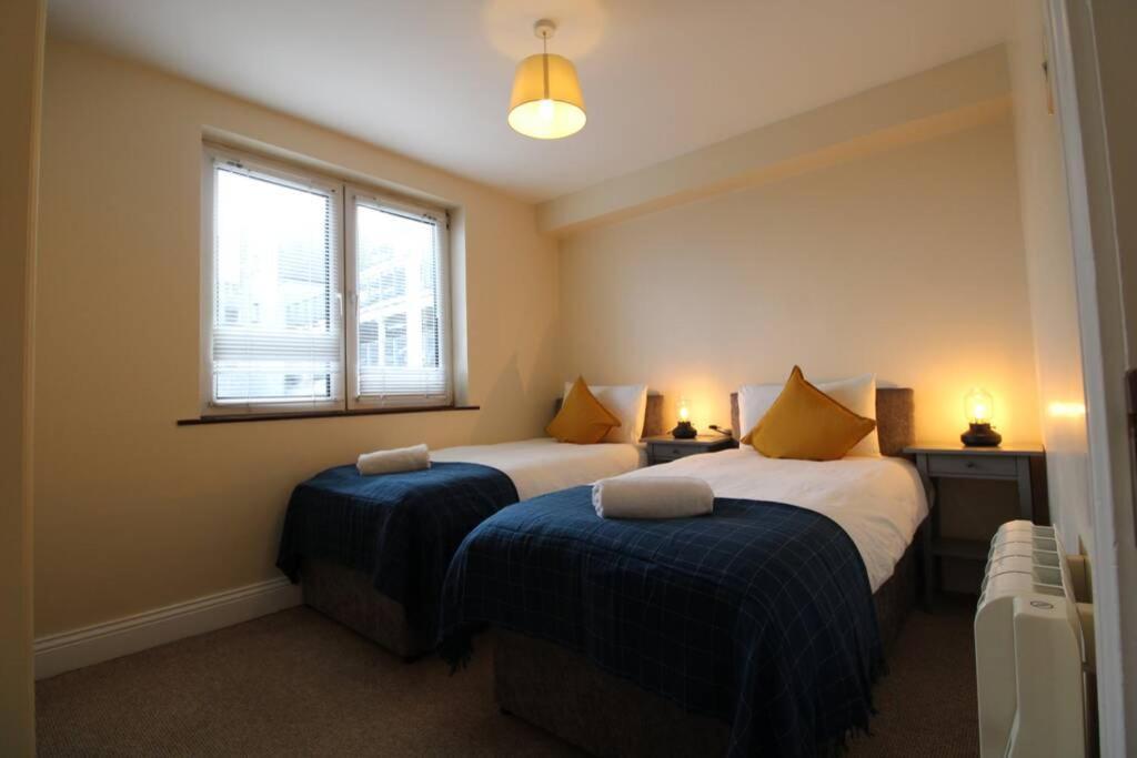 Large 3 Bed, Galway City Centre Apartment Exterior foto