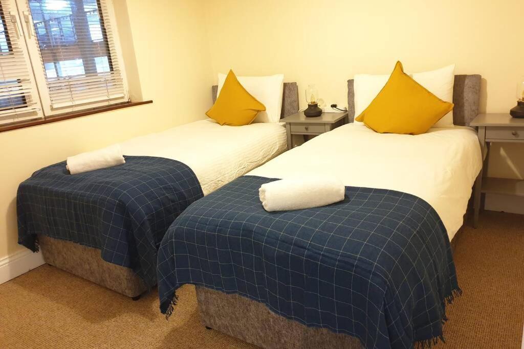 Large 3 Bed, Galway City Centre Apartment Exterior foto