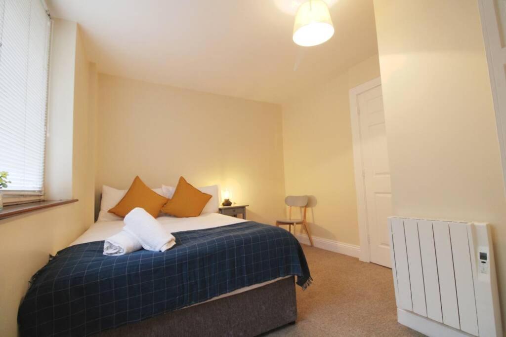 Large 3 Bed, Galway City Centre Apartment Exterior foto